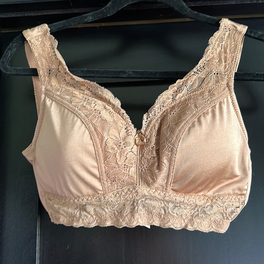 Rhonda Shear Bralette Like New